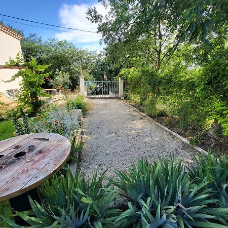 Apartmán La Casita Saint-Étienne-du-Grès Exteriér fotografie