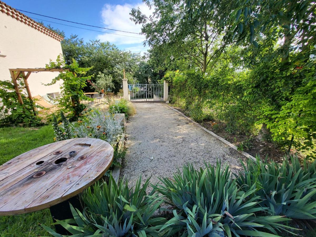 Apartmán La Casita Saint-Étienne-du-Grès Exteriér fotografie